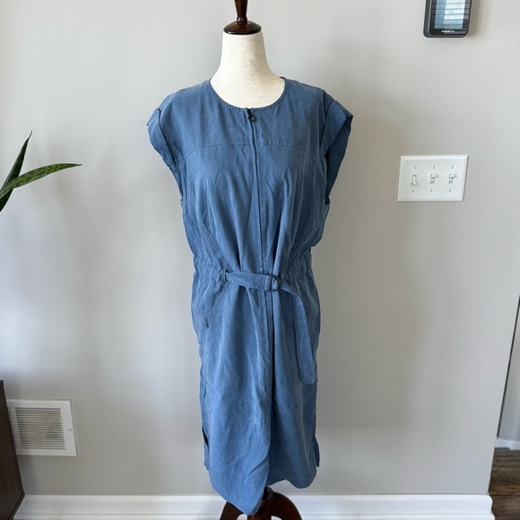 Akris Punto Mini Belted Elegant Blue Dress - Picture 8 of 10
